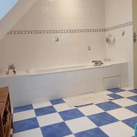 Maison Au Calme Et Proche De La *